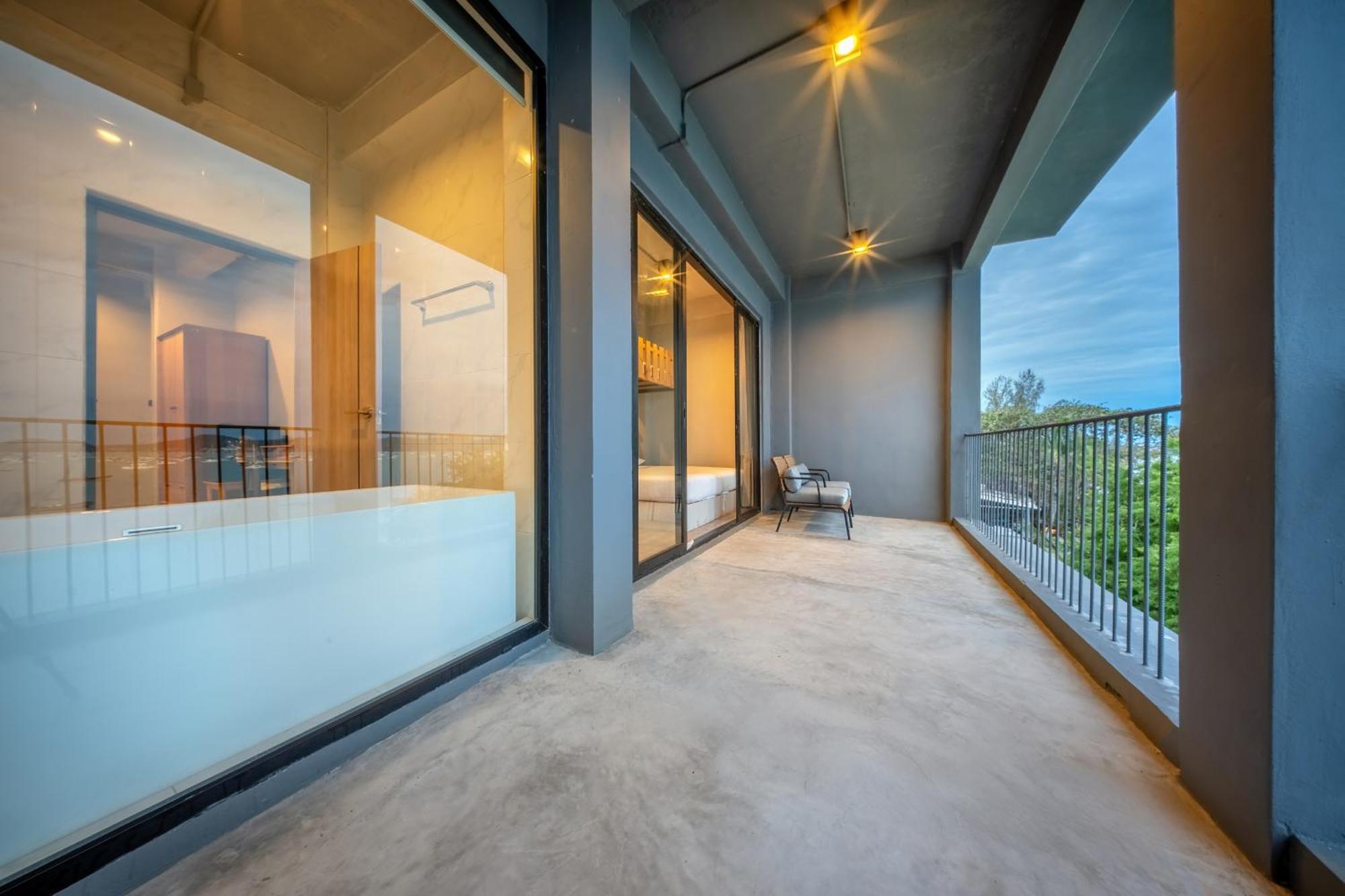 Shin Arch39 Phuket Beach Front - Sha Plus Csalong Kültér fotó