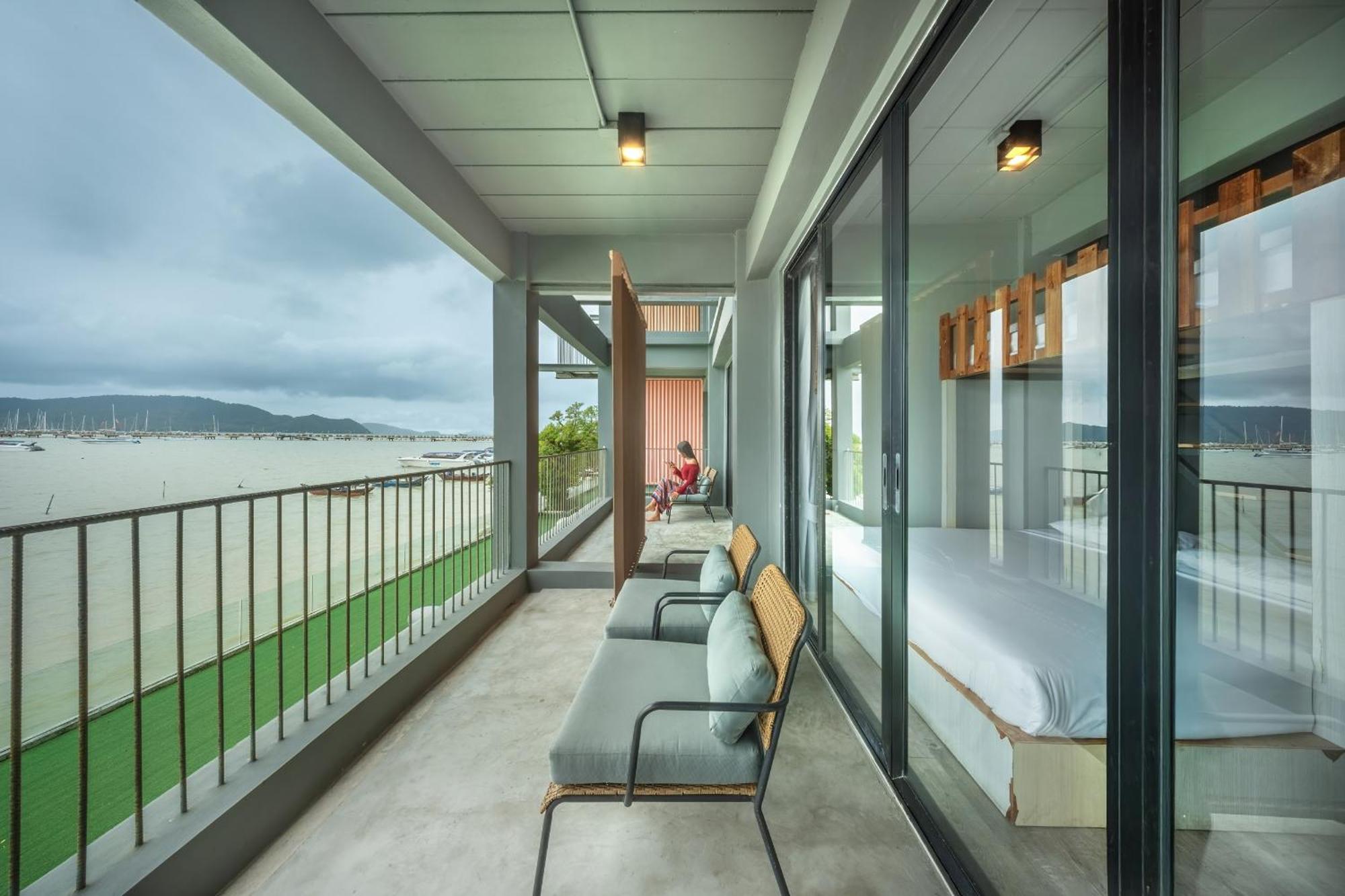 Shin Arch39 Phuket Beach Front - Sha Plus Csalong Kültér fotó